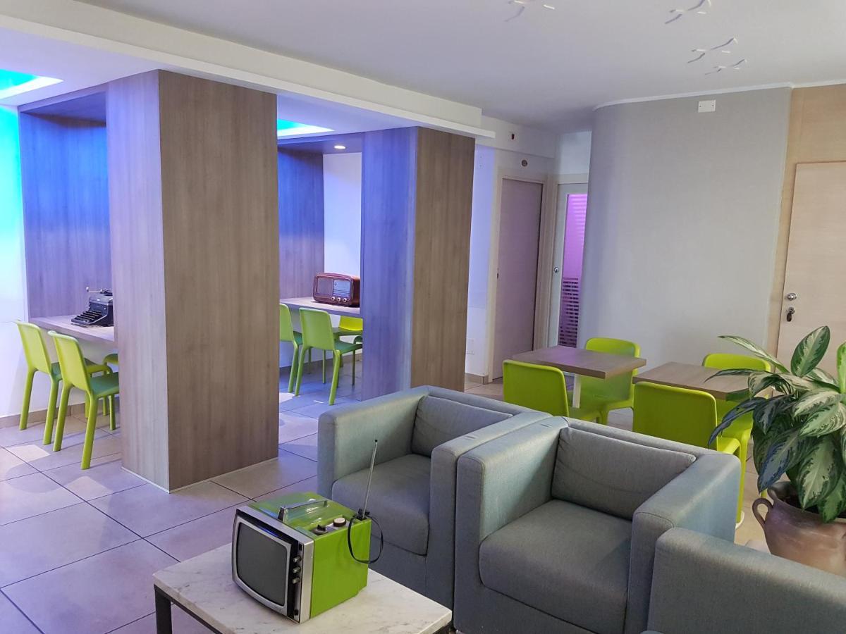 Hotel Sorriso - Molto Piu Di Una Stella Riccione Eksteriør bilde