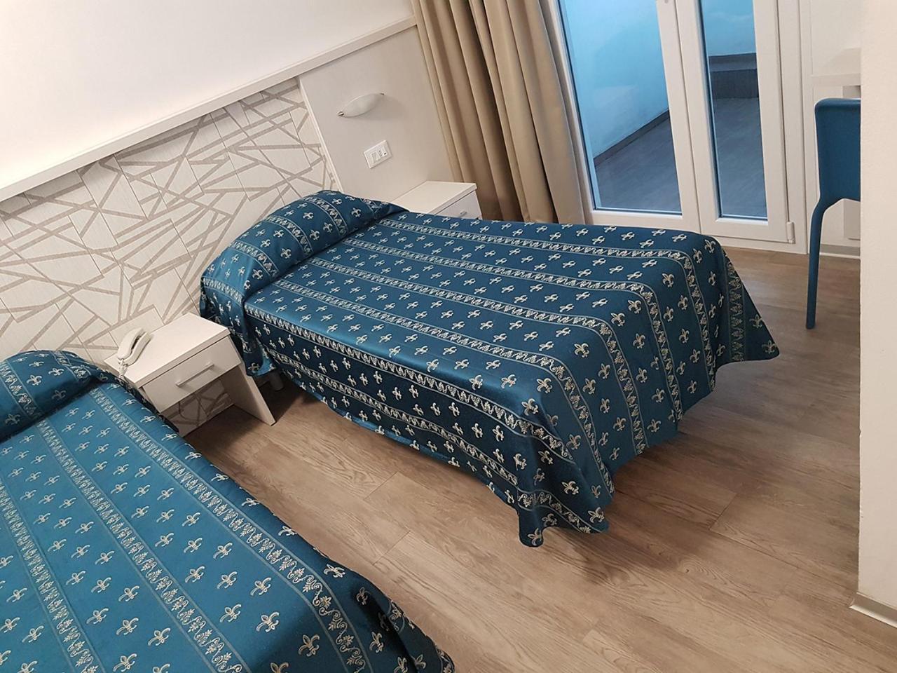 Hotel Sorriso - Molto Piu Di Una Stella Riccione Eksteriør bilde