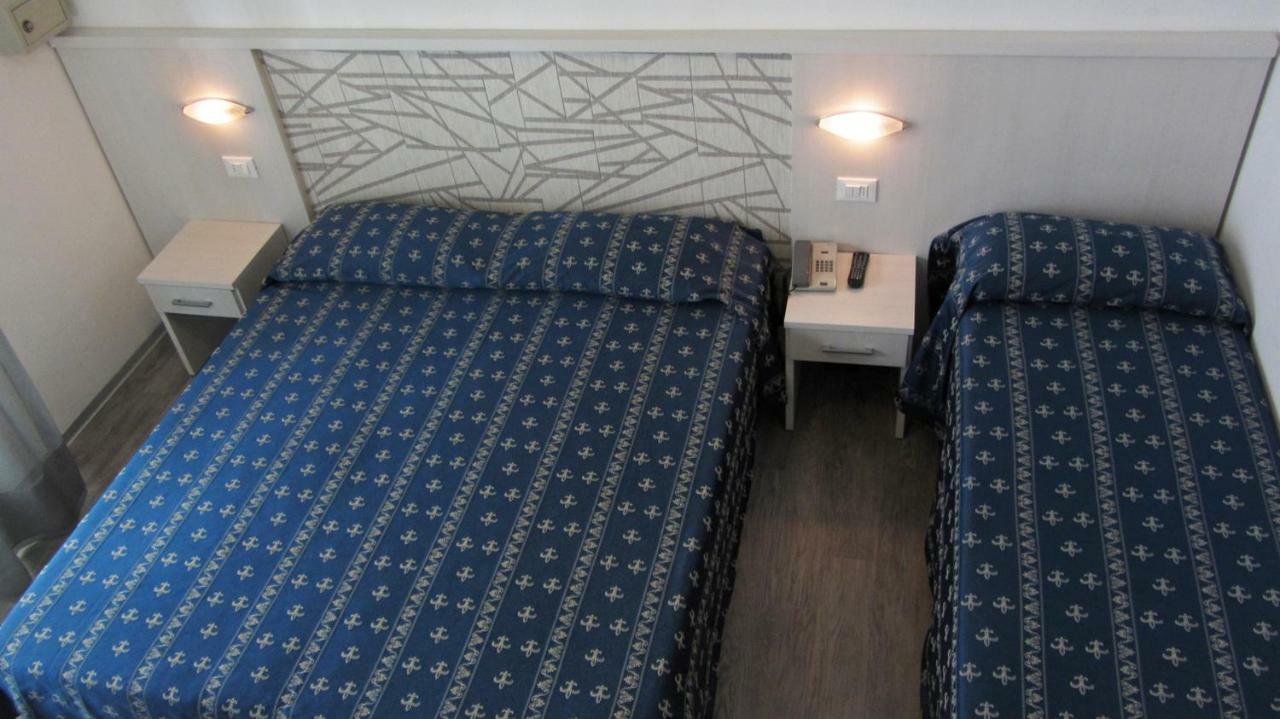 Hotel Sorriso - Molto Piu Di Una Stella Riccione Eksteriør bilde